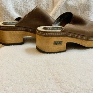 Candie’s Vintage Leather Mule Wooden Heel Clogs Size 8